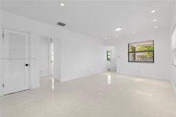 Picture of 720 NW 6Th St, Hallandale Beach, FL 33009