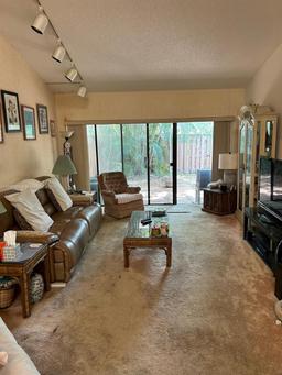 Picture of 19943 NE 5Th Ct # 2M, Miami, FL 33179