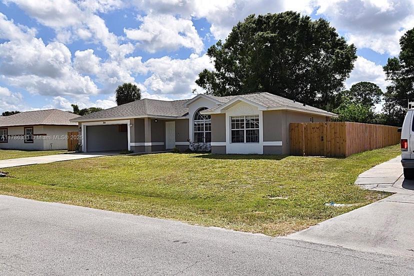 Picture of 366 Haverford Ln Ne, Palm Bay FL 32907