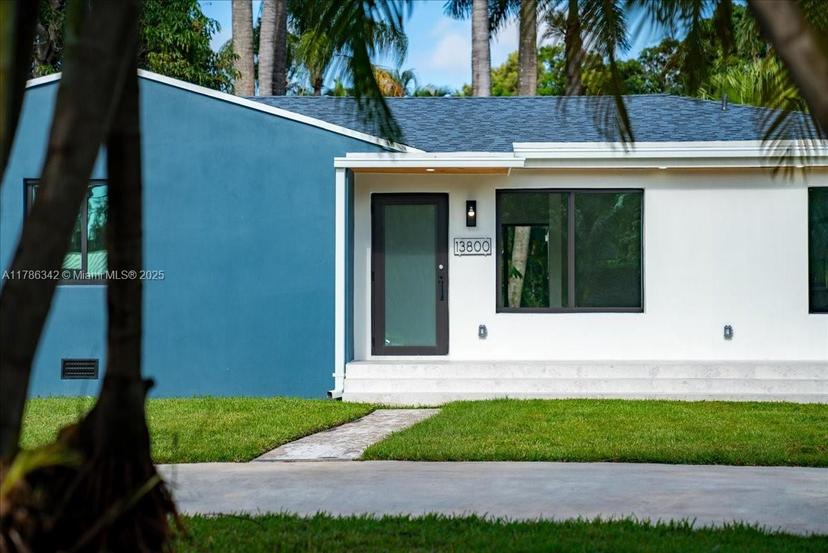 Picture of 13800 S Biscayne River Rd, Miami FL 33161