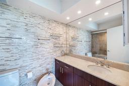Picture of 5900 Collins Ave # 805, Miami Beach, FL 33140