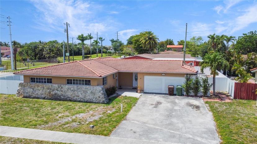 Picture of 7600 W 15Th Ave, Hialeah FL 33014