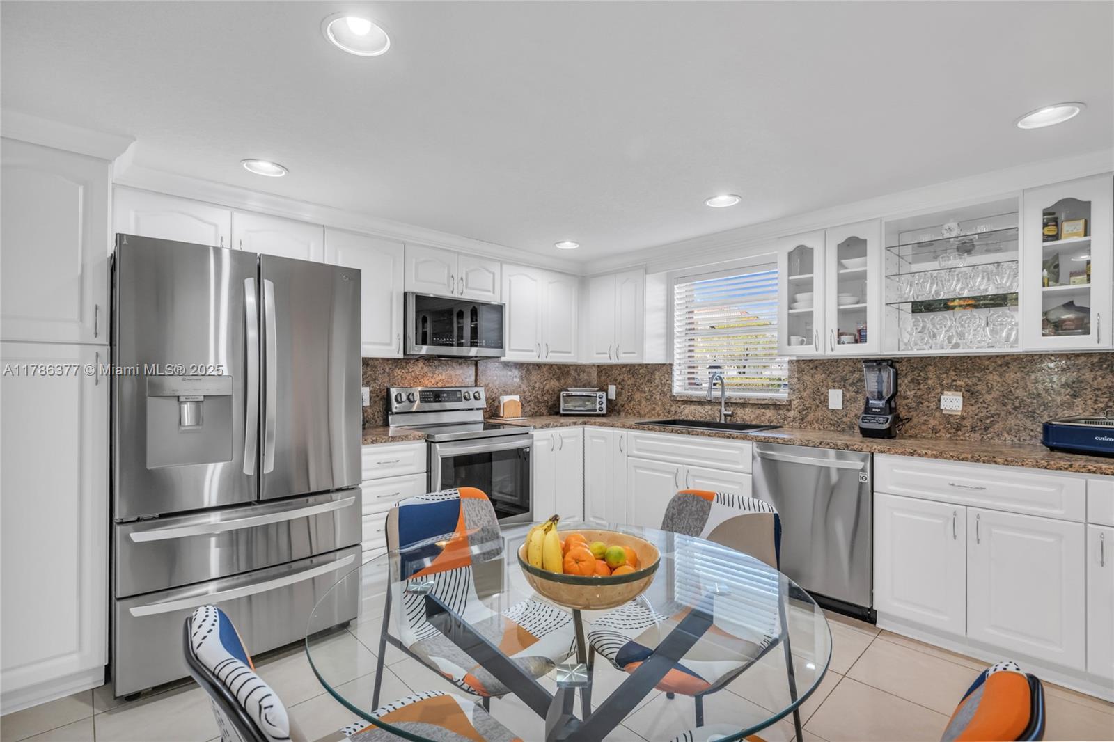 Picture of 281 S Hollybrook Dr # 106, Pembroke Pines, FL 33025