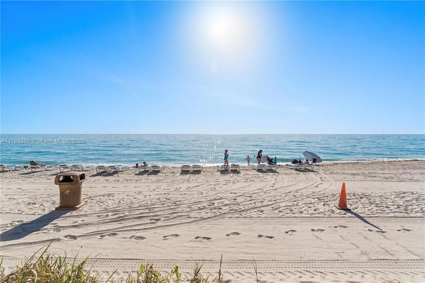 Picture of 19201 Collins Ave # 122, Sunny Isles Beach FL 33160