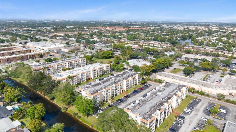 Picture of 2451 NW 41St Ave # 407, Lauderhill FL 33313