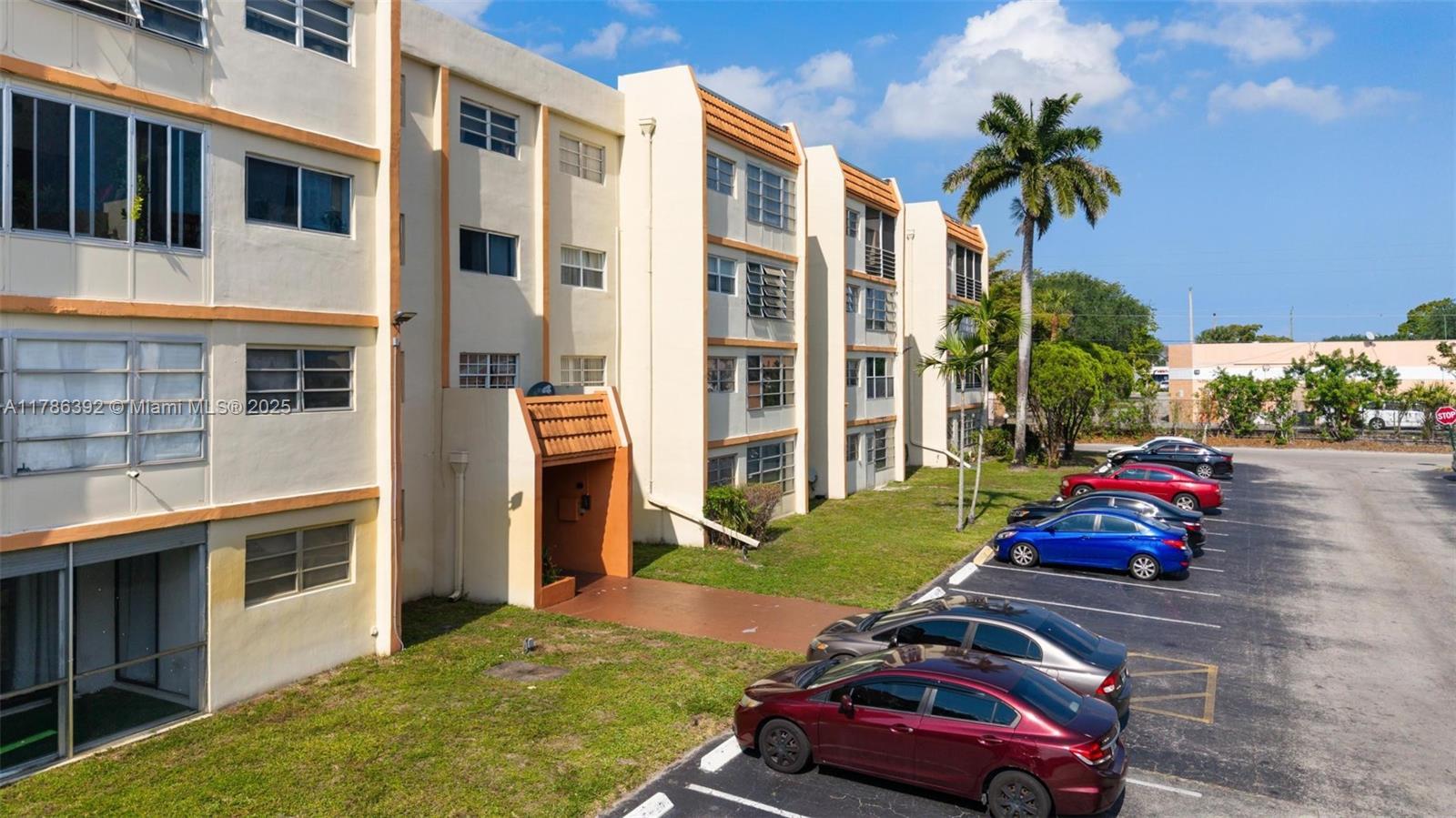 Picture of 2451 NW 41St Ave # 407, Lauderhill, FL 33313