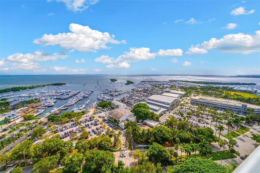 Picture of 2627 S Bayshore Dr # 2605, Coconut Grove FL 33133