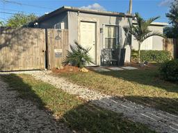 Picture of 29035 Maine Rd, Homestead, FL 33033
