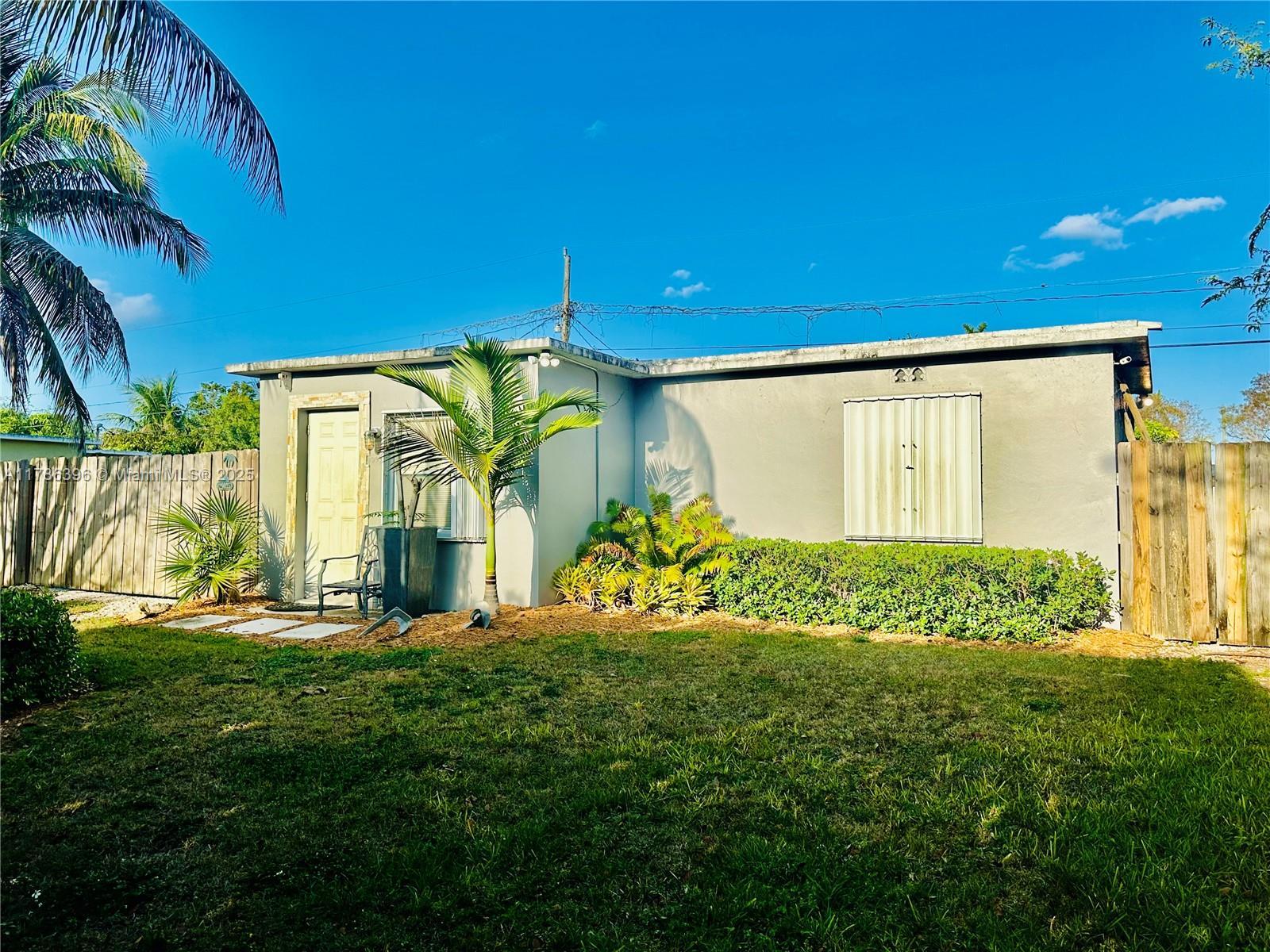 Picture of 29035 Maine Rd, Homestead, FL 33033