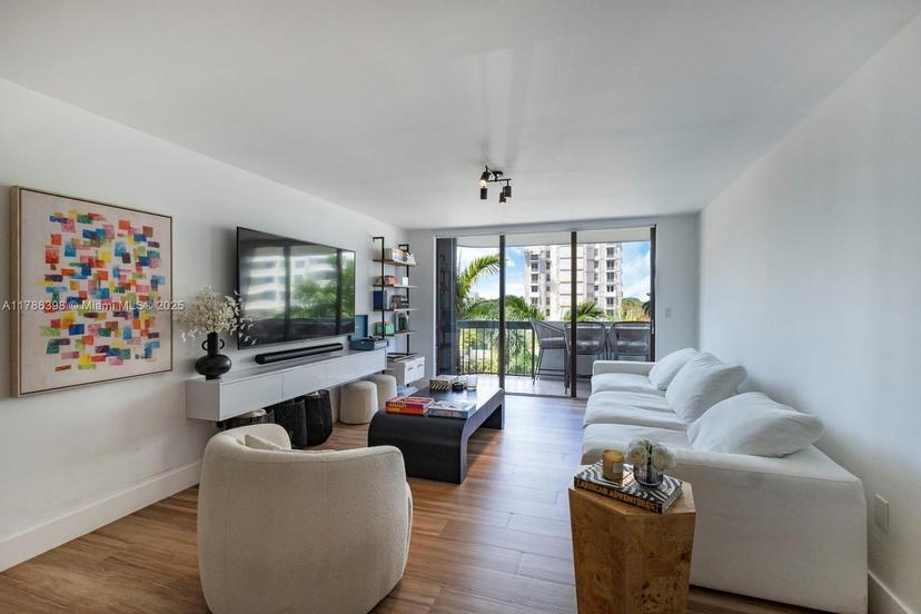 Picture of 600 Biltmore Way # 513, Coral Gables FL 33134