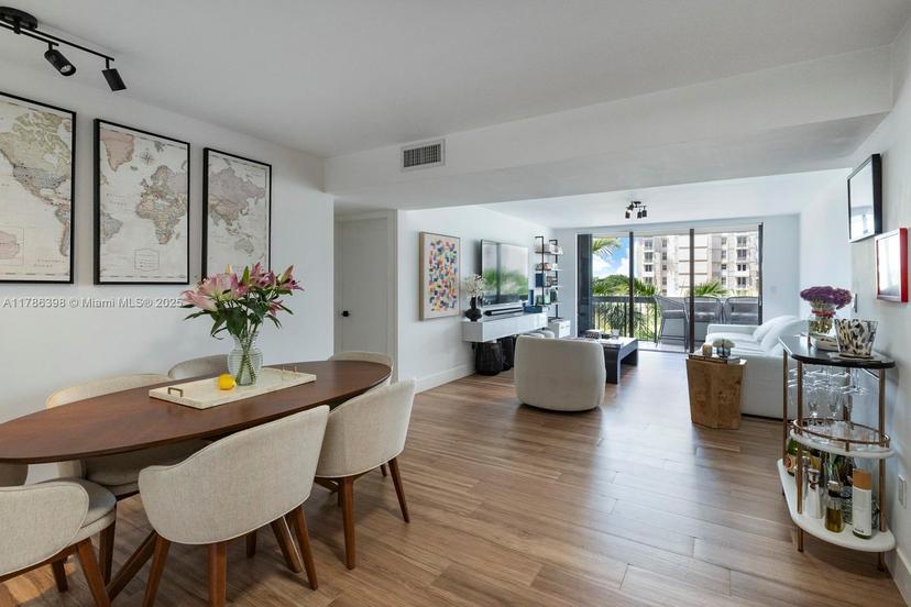 Picture of 600 Biltmore Way # 513, Coral Gables FL 33134