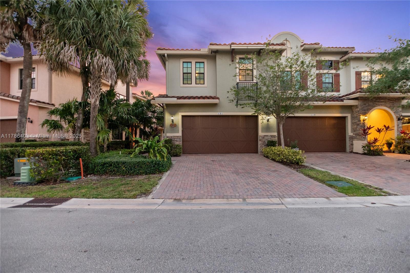 Picture of 121 SW 127Th Ter, Plantation, FL 33325