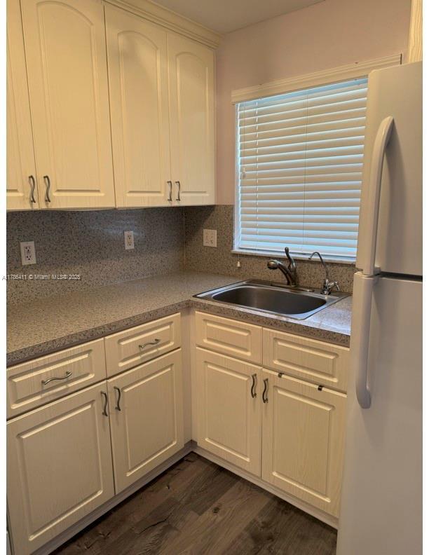 Picture of 8920 Sunrise Lakes Blvd # 105, Sunrise FL 33322