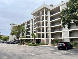 Picture of 3000 S Course Dr # 501, Pompano Beach, FL 33069