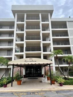 Picture of 3000 S Course Dr # 501, Pompano Beach, FL 33069