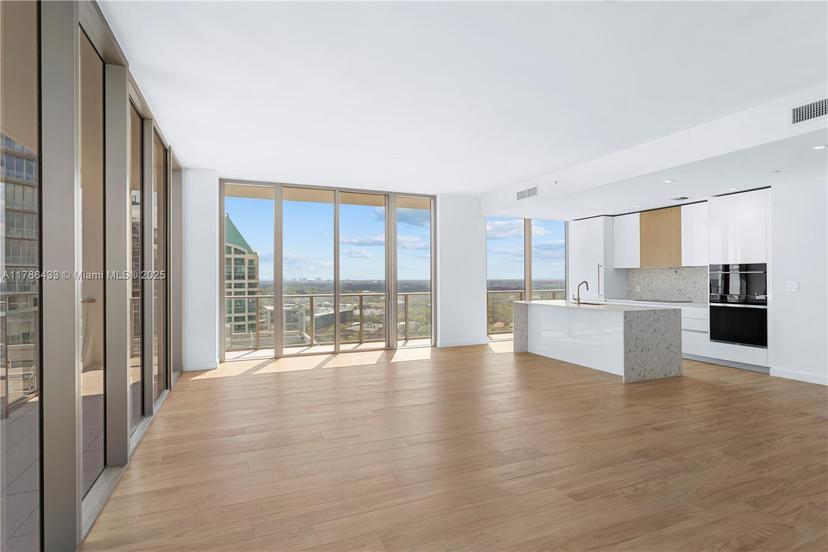 Picture of 2678 Tigertail Ave # 1707, Miami FL 33133