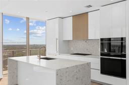 Picture of 2678 Tigertail Ave # 1707, Miami, FL 33133