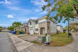 Picture of 14062 SW 260Th St # 101, Homestead, FL 33032