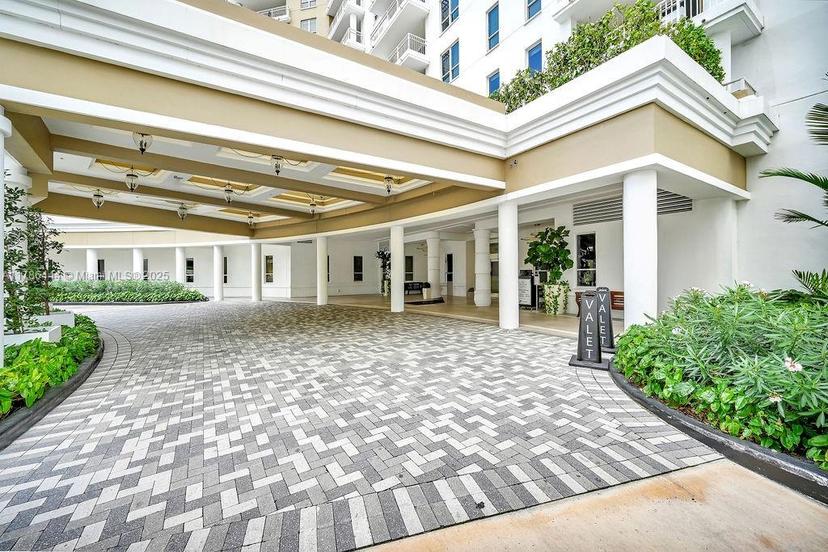 Picture of 701 Brickell Key Blvd # 610, Miami FL 33131