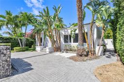 Picture of 8934 Harding Ave, Surfside, FL 33154