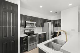 Picture of 2736 SW 84Th Ter # 102, Miramar, FL 33025