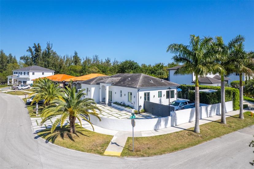 Picture of 20501 SW 79Th Ct, Cutler Bay FL 33189