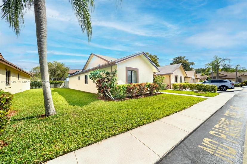 Picture of 11167 NW 38Th Pl, Sunrise FL 33351