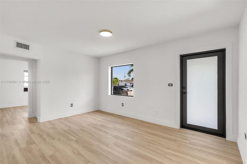 Picture of 739 W 30Th St, Hialeah FL 33012