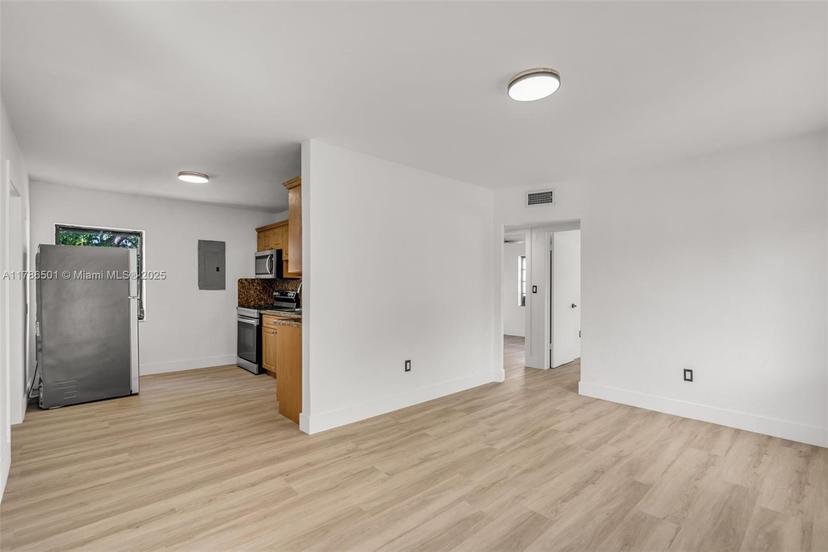 Picture of 739 W 30Th St, Hialeah FL 33012