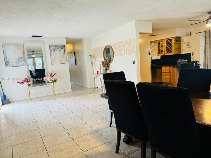Picture of 21000 NE 26Th Ave, Miami FL 33180
