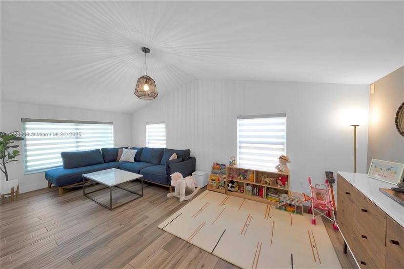 Picture of 3953 SW 60Th Ave, Miami FL 33155