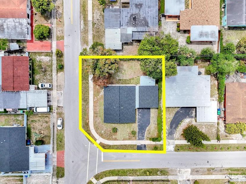 Picture of 3950 NW 189Th Ter, Miami Gardens FL 33055