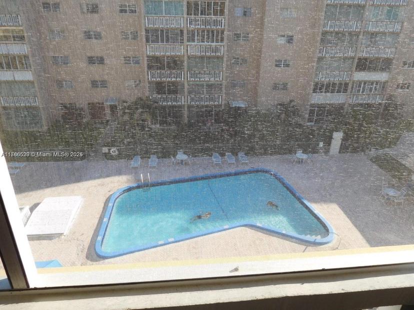 Picture of 319 NE 14Th Ave # 505, Hallandale Beach FL 33009