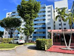 Picture of 5050 NW 7Th St # 401, Miami, FL 33126
