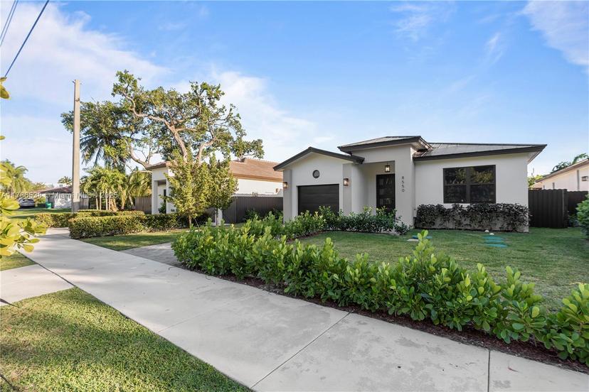 Picture of 8570 SW 198Th St, Cutler Bay FL 33189