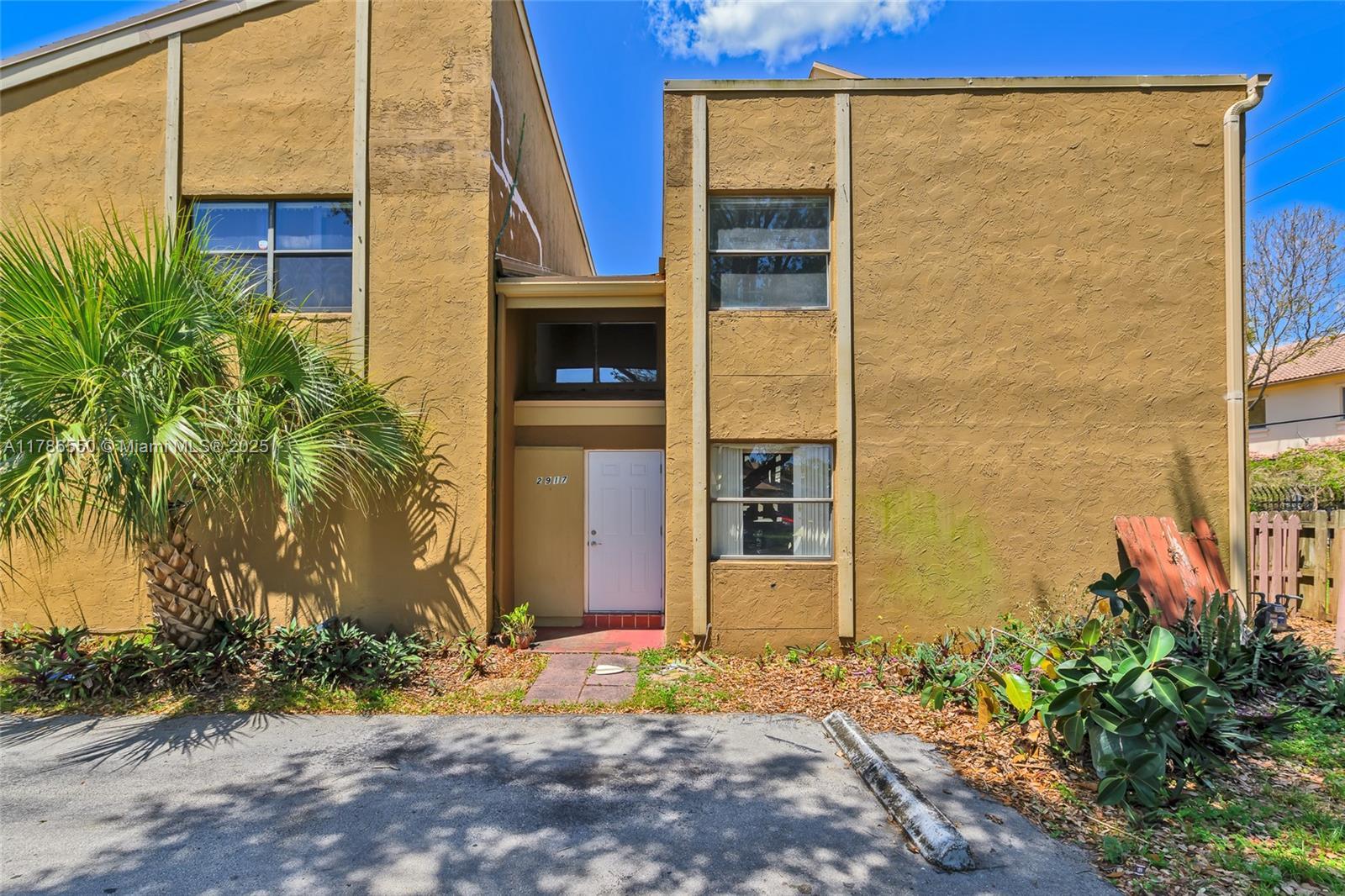 Picture of 2917 W Missionwood Ln, Miramar, FL 33025