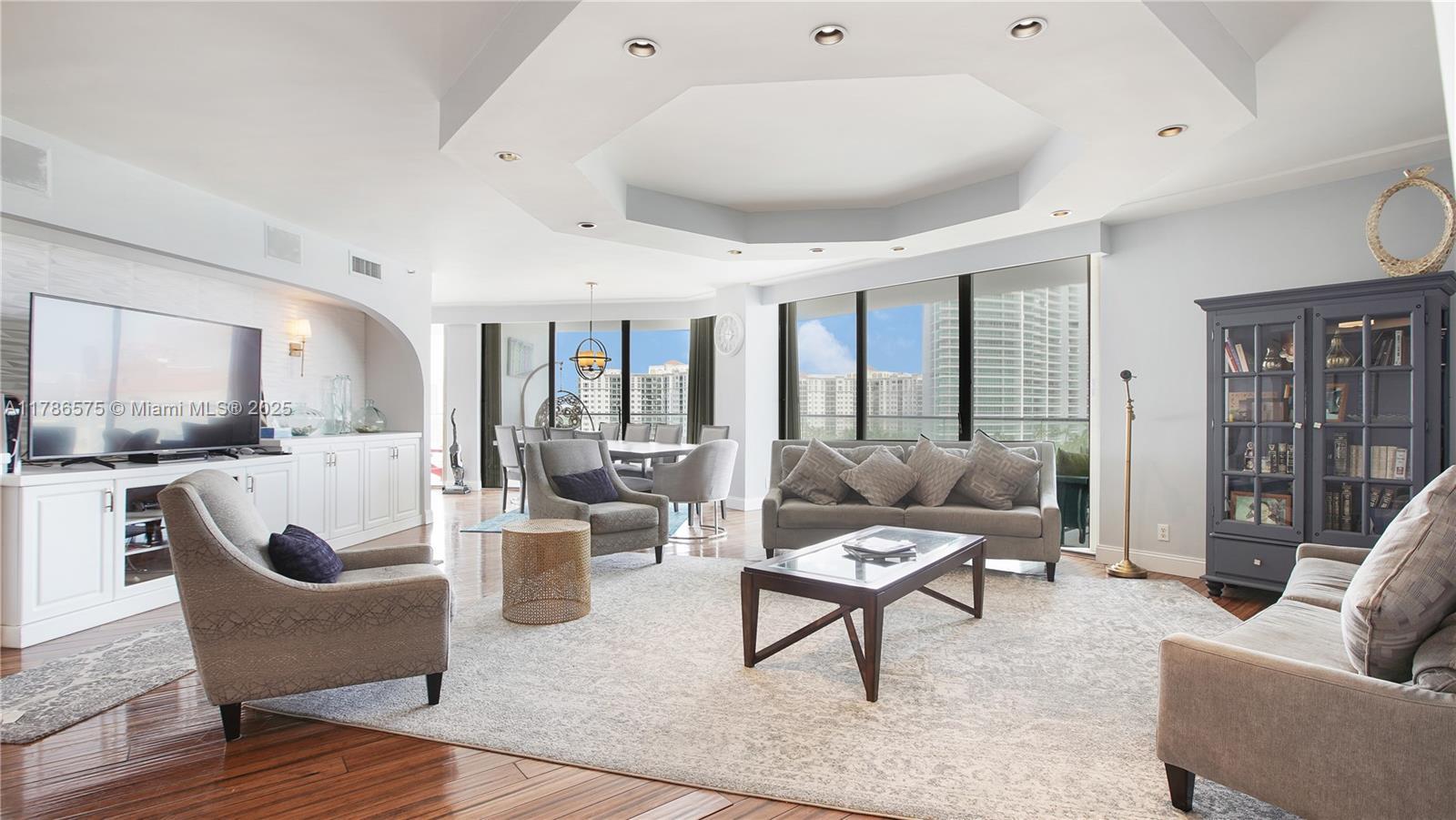 Picture of 19707 Turnberry Way, Aventura, FL 33180