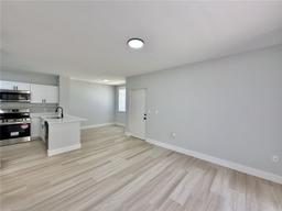 Picture of 7930 N Nob Hill Rd # 102, Tamarac, FL 33321