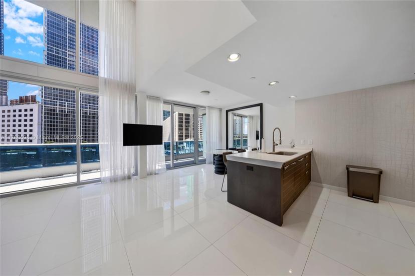 Picture of 200 Biscayne Boulevard Way # 503, Miami FL 33131