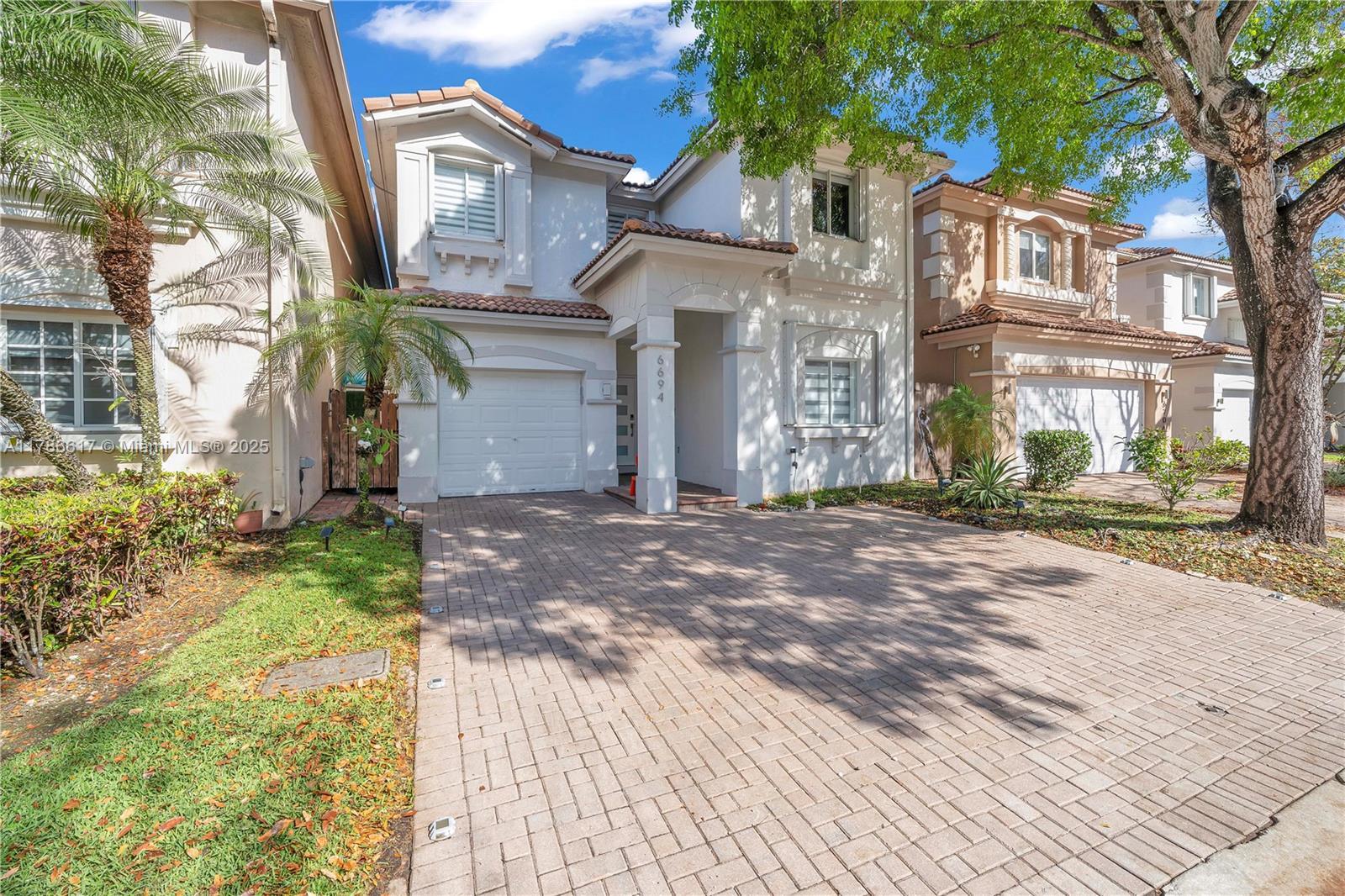 Picture of 6694 NW 107Th Pl, Doral, FL 33178