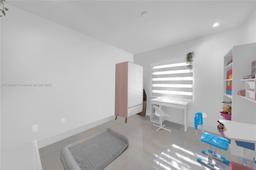 Picture of 6694 NW 107Th Pl, Doral, FL 33178