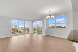 Picture of 19501 W Country Club Dr # 609, Aventura, FL 33180