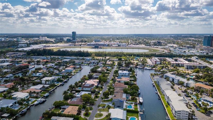 Picture of 401 Golden Isles Dr # 1012, Hallandale Beach FL 33009