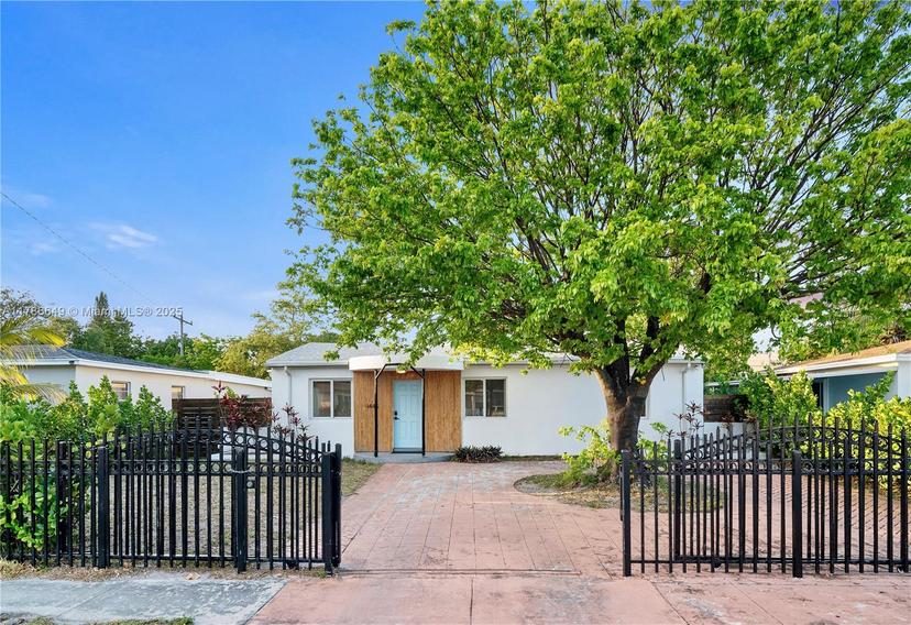Picture of 1445 NE 142Nd St, North Miami FL 33161