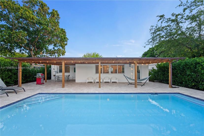 Picture of 1445 NE 142Nd St, North Miami FL 33161