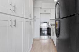 Picture of 6580 Santona St # A42, Coral Gables, FL 33146