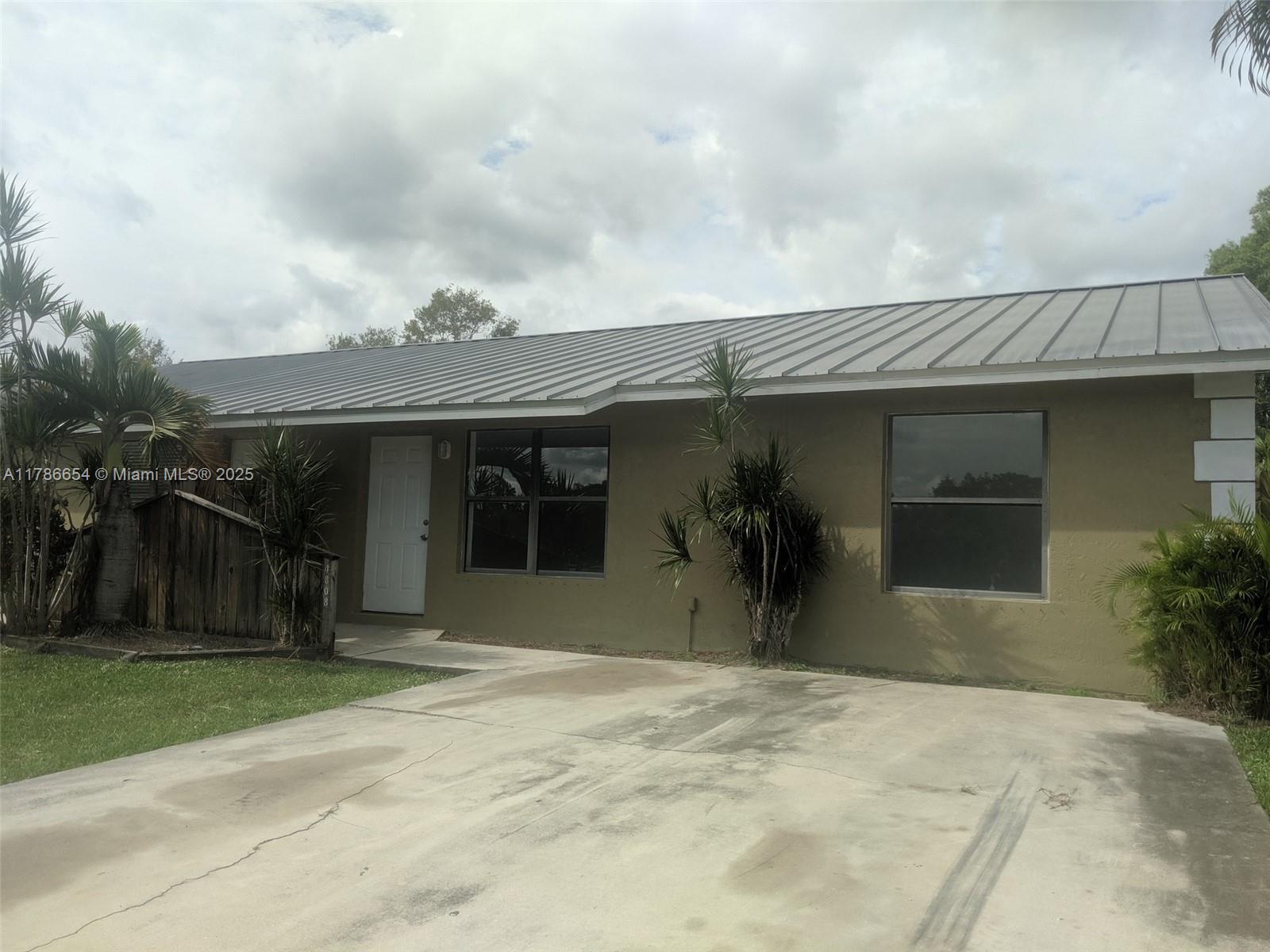 Picture of 4810 SE Salvatori Rd, Stuart, FL 34997