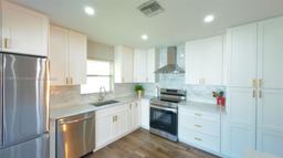 Picture of 685 SE 22Nd Ln, Homestead, FL 33033