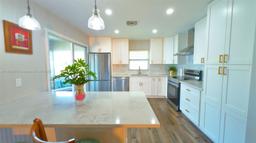 Picture of 685 SE 22Nd Ln, Homestead, FL 33033