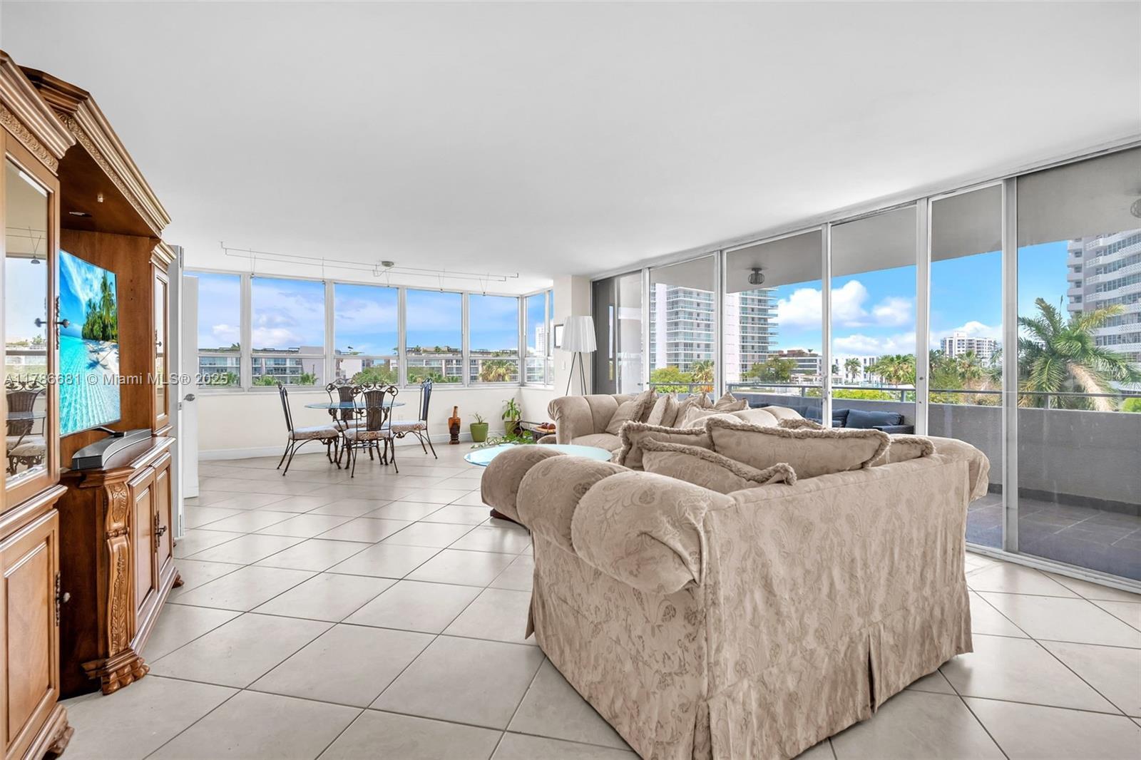 Picture of 11 Island Ave # 512, Miami Beach, FL 33139